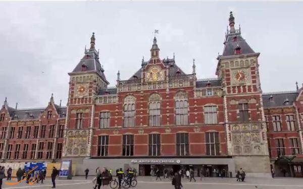 تور ارزان هلند: معماری زیبای شهری در آمستردام هلند